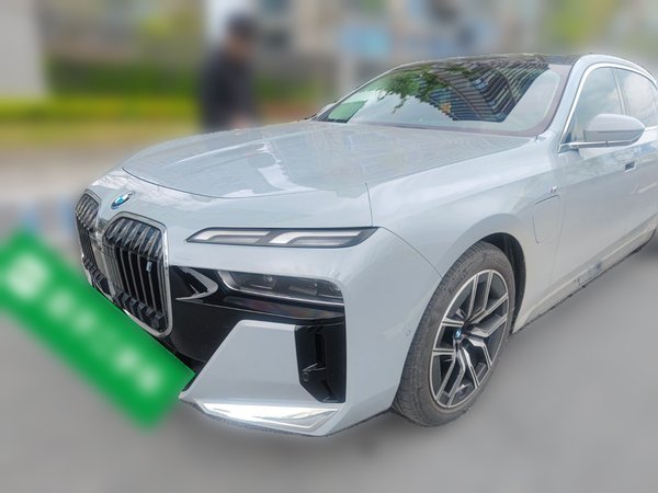 BMW i7 2023, 27799 км, за 64342 USD - фото 6