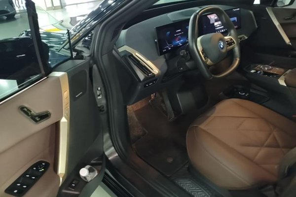 BMW iX 2023, 47100 км, за 38102 USD - фото 18