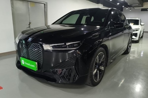 BMW iX · 2023 год