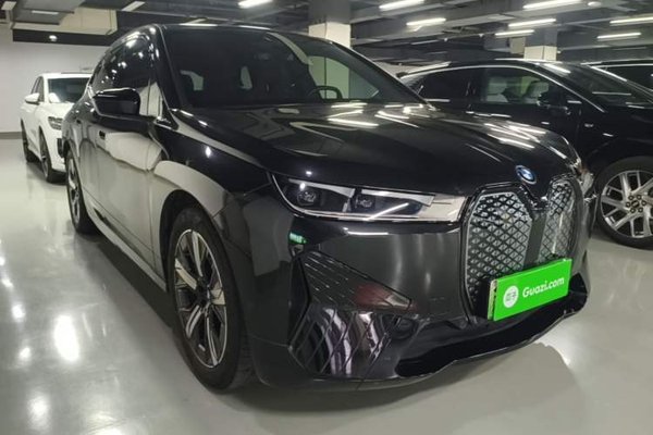 BMW iX 2023, 47100 км, за 38102 USD