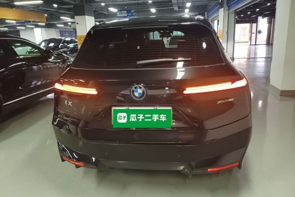BMW iX 2023, 47100 км, за 38102 USD