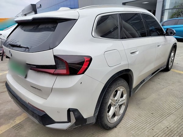 BMW iX1 2023, 25400 км, за 22245 USD - фото 6