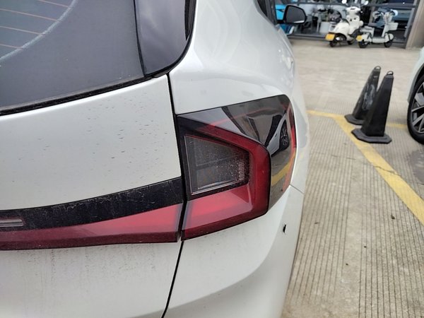 BMW iX1 2023, 25400 км, за 22245 USD - фото 7