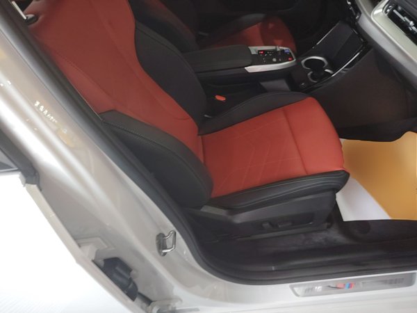 BMW iX1 2023, 35800 км, за 20089 USD - фото 23