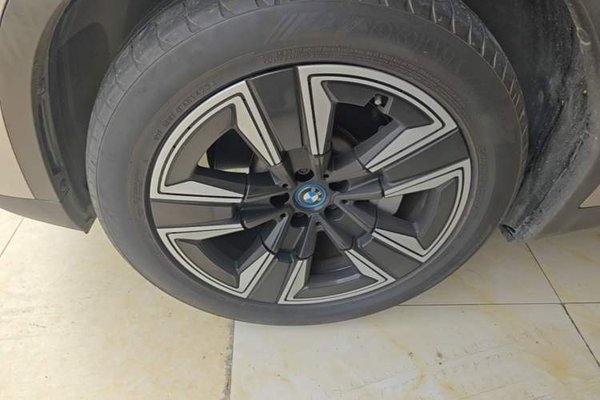 BMW iX3 2021, 124400 км, за 17759 USD - фото 15