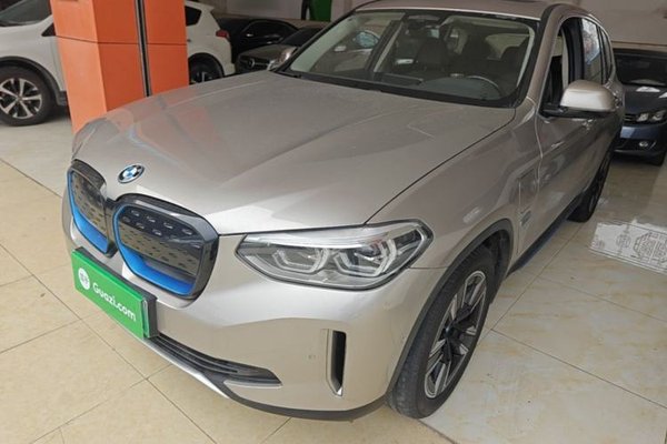 BMW iX3 · 2021 год