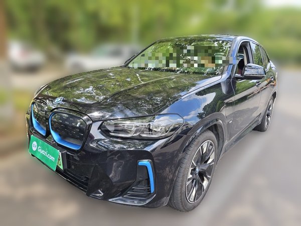 BMW iX3 · 2022 год