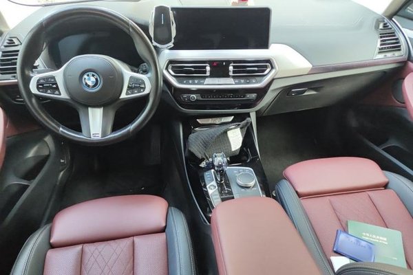BMW iX3 2022, 23600 км, за 28505 USD - фото 9
