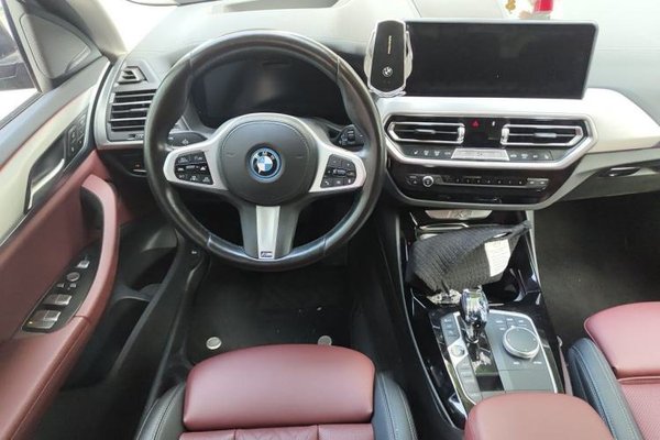 BMW iX3 2022, 23600 км, за 28505 USD - фото 10