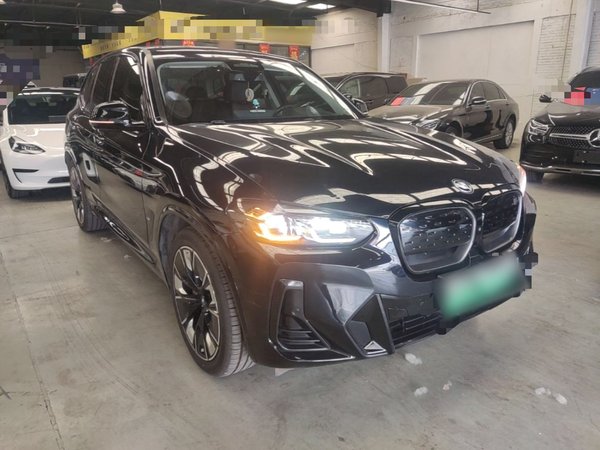 BMW iX3 2022, 78800 км, за 24439 USD