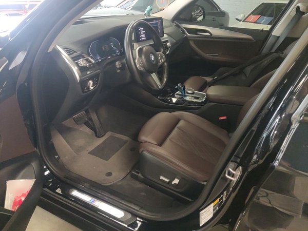 BMW iX3 2022, 78800 км, за 24439 USD - фото 19