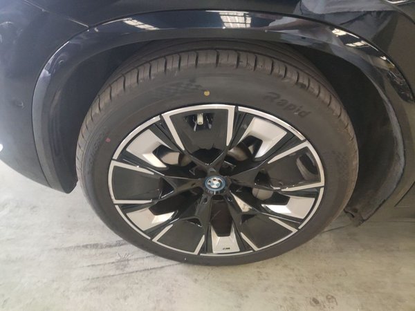 BMW iX3 2022, 78800 км, за 24439 USD - фото 8
