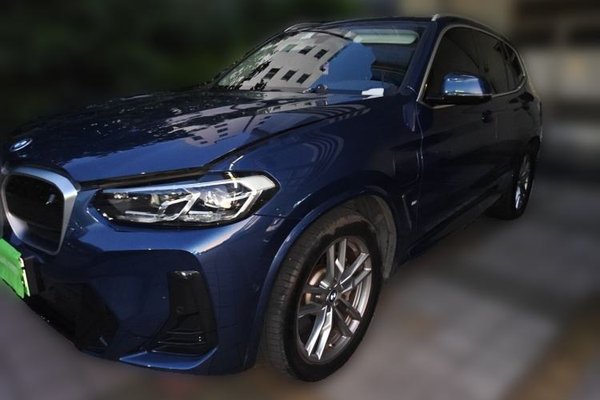 BMW iX3 · 2022 год