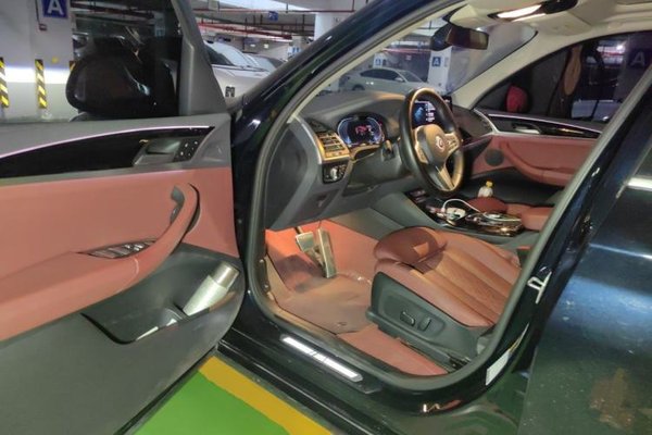 BMW iX3 2024, 42500 км, за 27053 USD - фото 17