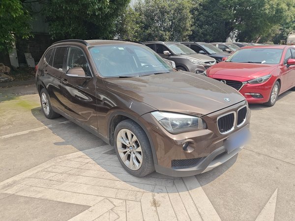 BMW X1 2013 sDrive18i Fashion Model, 2013 года