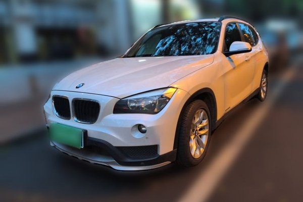 BMW X1 · 2015 год