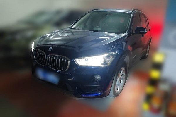 BMW X1 · 2016 год