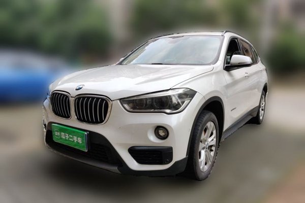 BMW X1 · 2016 год