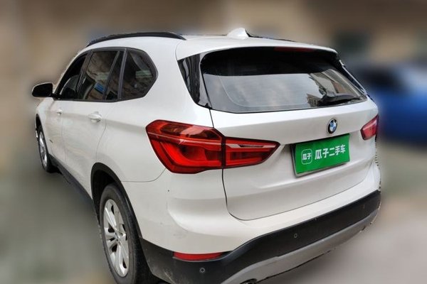 BMW X1 2016, 106300 км, за 8373 USD