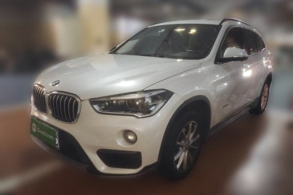 BMW X1 · 2016 год