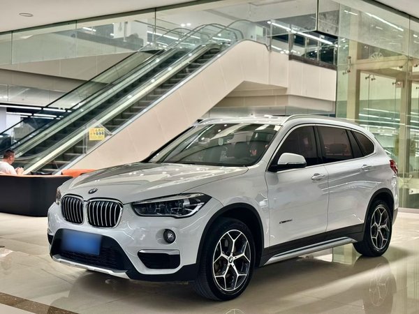 BMW X1 · 2018 год