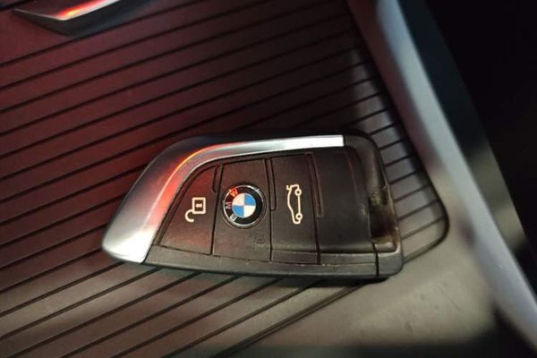 BMW X1 2019, 77300 км, за 15106 USD - фото 12