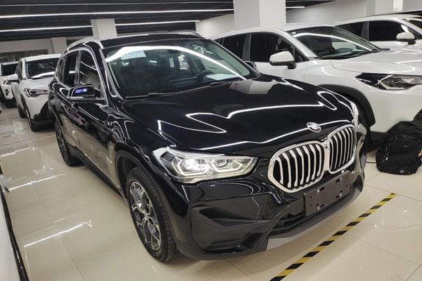 BMW X1 2021, 87800 км, за 15289 USD