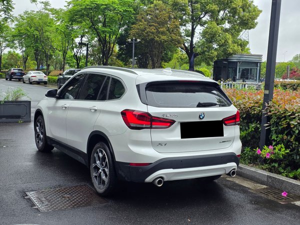 BMW X1 2021, 60900 км, за 19888 USD