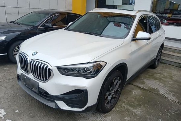 BMW X1 · 2021 год