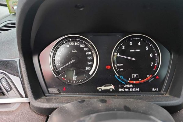 BMW X1 2022, 32200 км, за 25162 USD