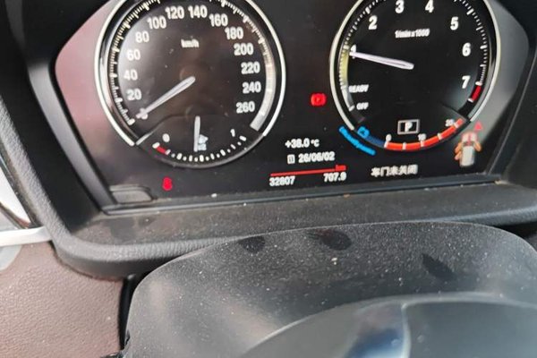 BMW X1 2022, 32200 км, за 25162 USD