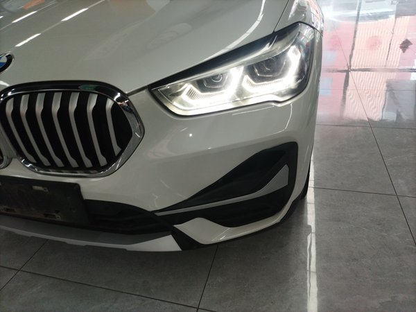 BMW X1 2022 sDrive20Li Luxury Model, 2022 года