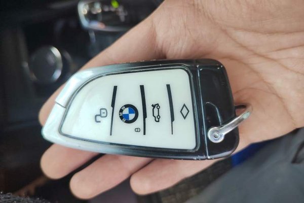 BMW X1 2022, 35000 км, за 9999999 USD