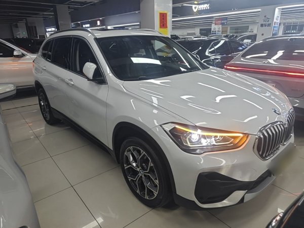 BMW X1 2022, 56900 км, за 19525 USD