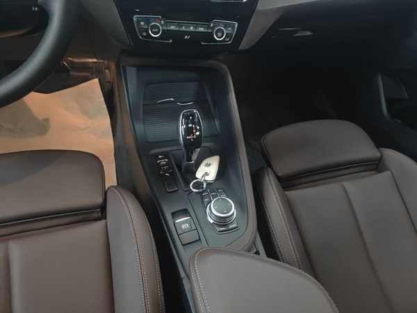 BMW X1 2022, 56900 км, за 19525 USD - фото 17