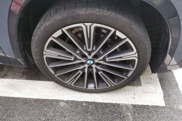 BMW X1 2023, 28400 км, за 26105 USD