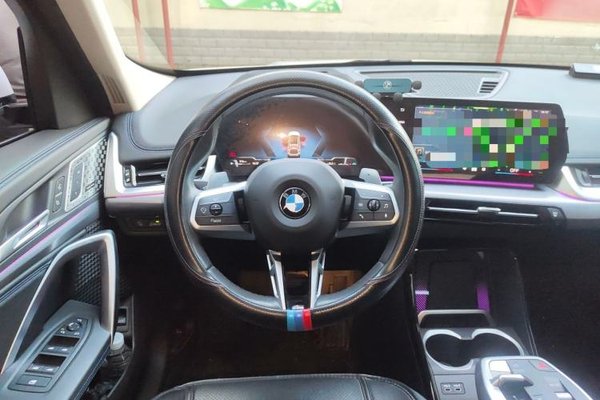 BMW X1 2023, 17700 км, за 23852 USD