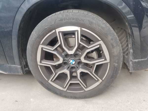 BMW X1 2024, 11500 км, за 27640 USD