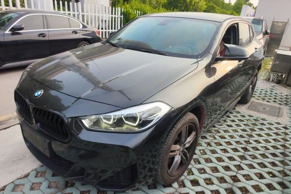 BMW X2 · 2021 год