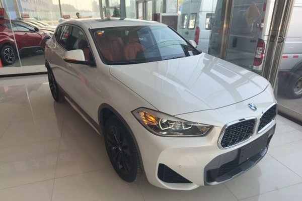 BMW X2 2023, 53600 км, за 19473 USD