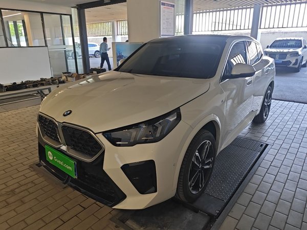 BMW X2 · 2024 год
