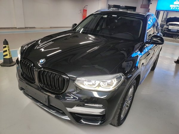 BMW X3 · 2018 год