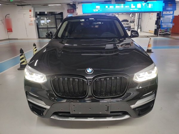BMW X3 2018, 99400 км, за 22419 USD