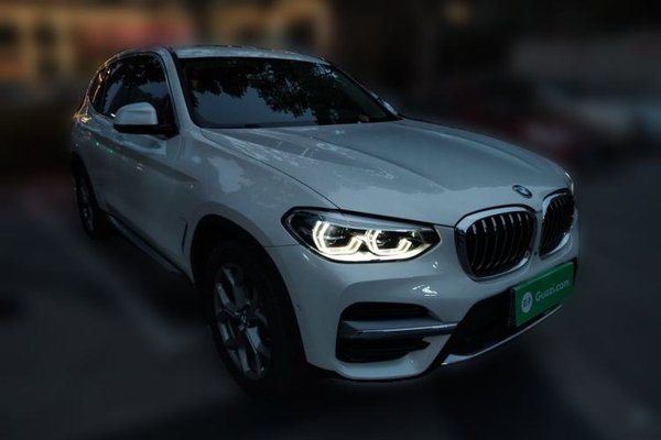 BMW X3 2021, 25600 км, за 26765 USD