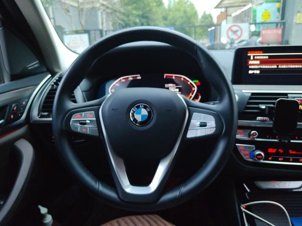BMW X3 2021, 8700 км, за 31500 USD