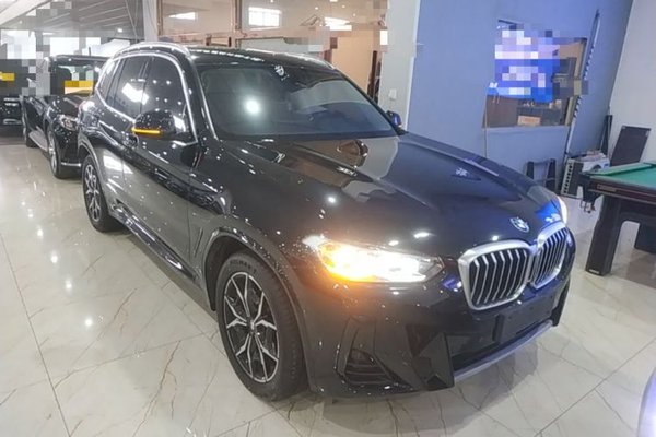 BMW X3 2022, 53700 км, за 28934 USD