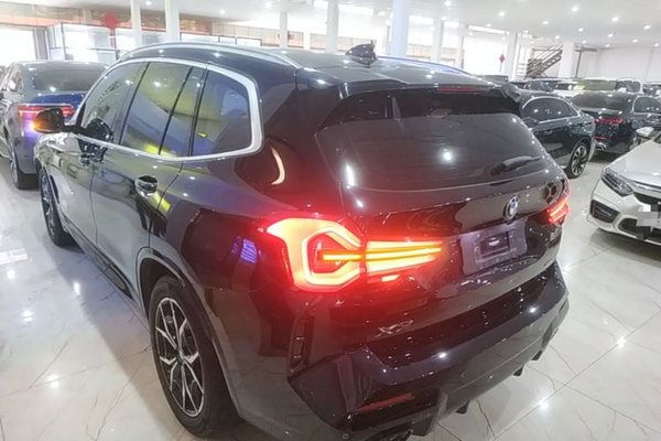 BMW X3 2022, 53700 км, за 28934 USD
