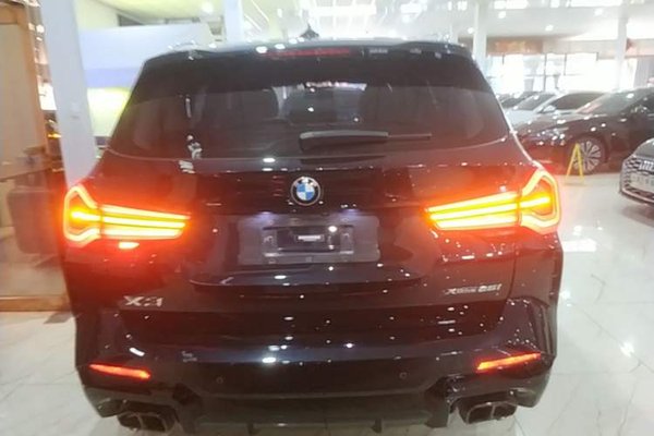 BMW X3 2022, 53700 км, за 28934 USD