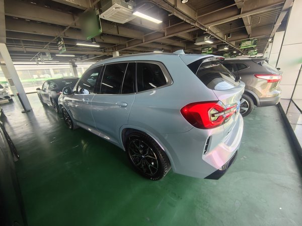 BMW X3 2022, 40100 км, за 31080 USD