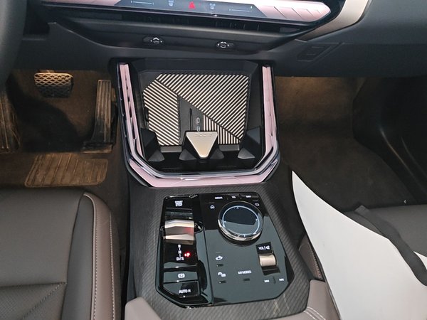 BMW X3 2025, 12900 км, за 41069 USD - фото 22
